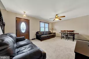 3603 Squirrel Hill Ct, Wilmington, DE 19808 - Photo 4