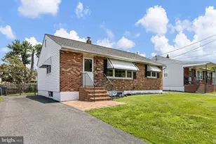 204 Garfield Ave, New Castle, DE 19720 - Photo 2