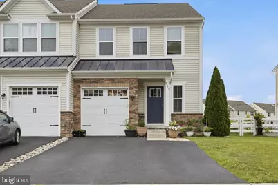 215 Felix Drive, Newark, DE 19713 - Photo 1
