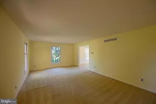 2710 Alexander Dr, Wilmington, DE 19810 - Photo 2