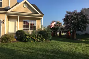 242 Avonbridge Dr, Townsend, DE 19734 - Photo 2
