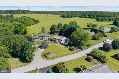 201 Michaels Way, Hockessin, DE 19707 - Photo 2