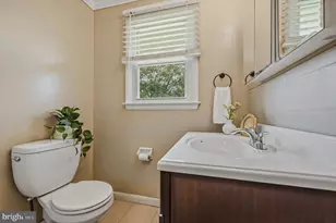 2211 E Huntington Dr, Wilmington, DE 19808 - Photo 18