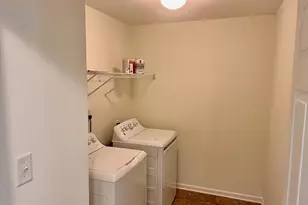 654 Jacobsen Cir, Newark, DE 19702 - Photo 16