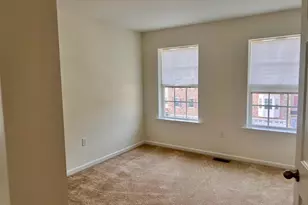 654 Jacobsen Cir, Newark, DE 19702 - Photo 18