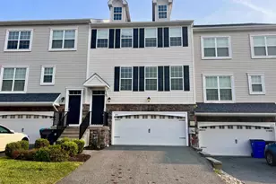 654 Jacobsen Cir, Newark, DE 19702 - Photo 2