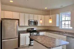 654 Jacobsen Cir, Newark, DE 19702 - Photo 12