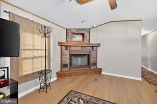 8 W Reybold Dr, Middletown, DE 19709 - Photo 2