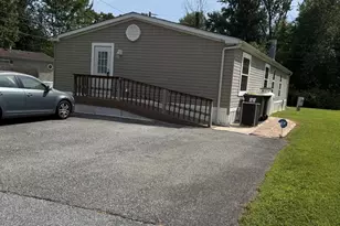 29 N Dragon Dr, Bear, DE 19701 - Photo 4