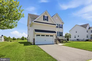 406 Timothy Ln, Bear, DE 19701 - Photo 2