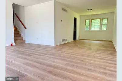 148 W Edinburgh Drive, New Castle, DE 19720 - Photo 2