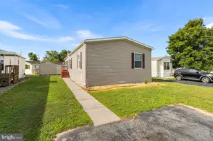 1733 Barbara Cir, Bear, DE 19701 - Photo 6