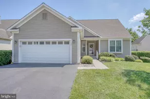 101 Springmill Dr, Middletown, DE 19709 - Photo 2
