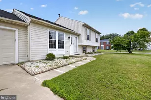 112 Ermine Dr, New Castle, DE 19720 - Photo 4