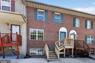 8 Freedom Ct, New Castle, DE 19720 - Photo 1