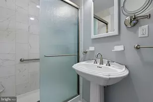 2010 Woodbrook Dr, Wilmington, DE 19810 - Photo 32