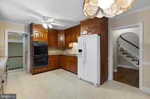 2010 Woodbrook Dr, Wilmington, DE 19810 - Photo 12