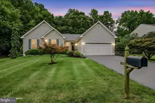 333 Chattahoochee Dr, Bear, DE 19701 - Photo 1