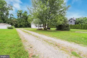 7 Grubbs Landing Rd, Claymont, DE 19703 - Photo 18