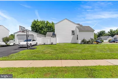 113 Buena Vista Drive, New Castle, DE 19720 - Photo 4
