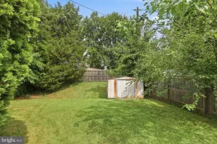 60 Holden Dr, New Castle, DE 19720 - Photo 2