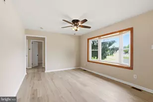 60 Holden Dr, New Castle, DE 19720 - Photo 8