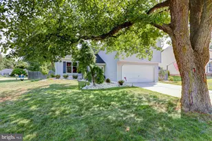 6 3 Rivers Dr, Newark, DE 19702 - Photo 2