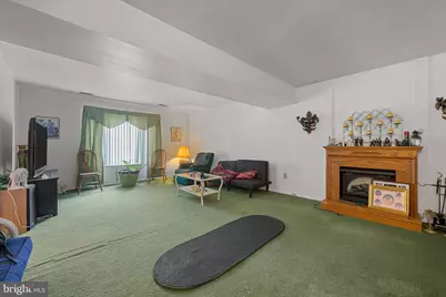 317 Wooddale Ave, New Castle, DE 19720 - Photo 2