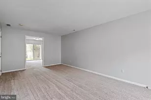 133 Creekside Ct, Newark, DE 19702 - Photo 4