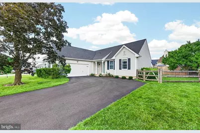 154 Sugarberry Drive, New Castle, DE 19720 - Photo 2