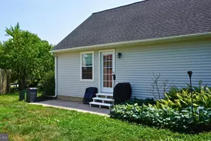 154 Sugarberry Dr, New Castle, DE 19720 - Photo 32