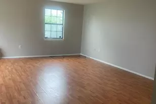 207 Channing Dr, Bear, DE 19701 - Photo 2