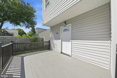 113 W Van Buren Avenue, New Castle, DE 19720 - Photo 18
