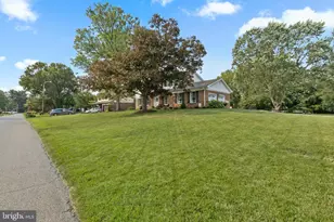 133 Carlotta Dr, Bear, DE 19701 - Photo 2