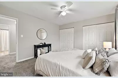 48 Oakmont Drive, New Castle, DE 19720 - Photo 16