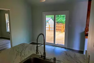 67 Charles Dr, New Castle, DE 19720 - Photo 2