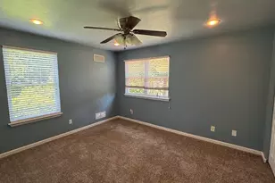 529 Sparrow Ct, Newark, DE 19702 - Photo 16
