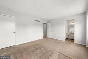 132 E Green Valley Cir, Newark, DE 19711 - Photo 14