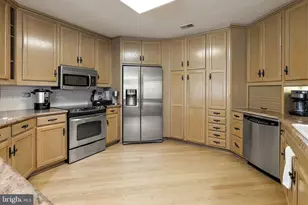 1704 N Park Dr, Wilmington, DE 19806 - Photo 30
