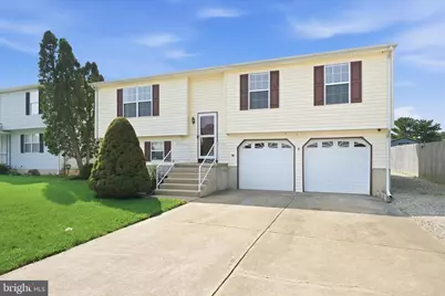 24 W Country Lane W, Newark, DE 19702 - Photo 2