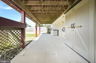 24 W Country Ln, Newark, DE 19702 - Photo 32