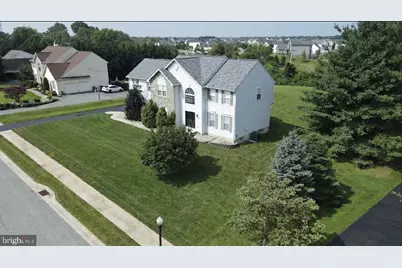 121 W Harvest Drive, New Castle, DE 19720 - Photo 2