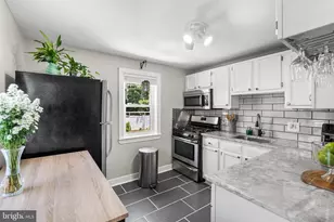 129 Stanley Ln, New Castle, DE 19720 - Photo 1