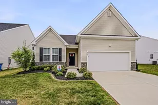 678 Mayfield Fls Dr, Newark, DE 19702 - Photo 1