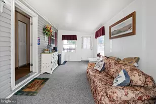 110 W Tulip Ct, Newark, DE 19713 - Photo 8