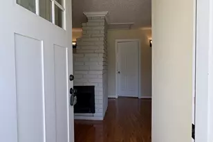 52 Chaucer Dr, Newark, DE 19713 - Photo 2