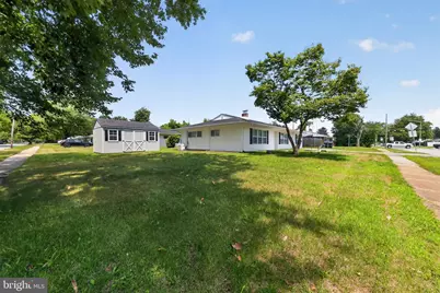 52 Chaucer Drive, Newark, DE 19713 - Photo 1
