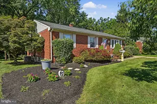 135 Casimir Dr, New Castle, DE 19720 - Photo 2