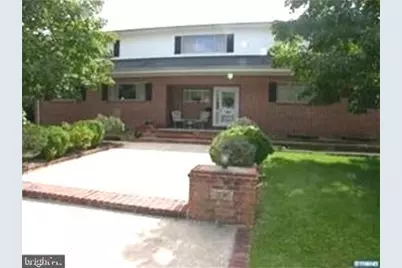 804 W 13th Street, New Castle, DE 19720 - Photo 1