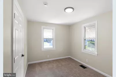 311 Minquadale Boulevard, New Castle, DE 19720 - Photo 12